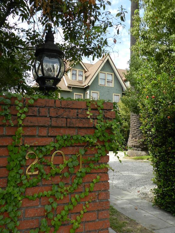 The Bissell House Bed & Breakfast พาซาเดนา ภายนอก รูปภาพ